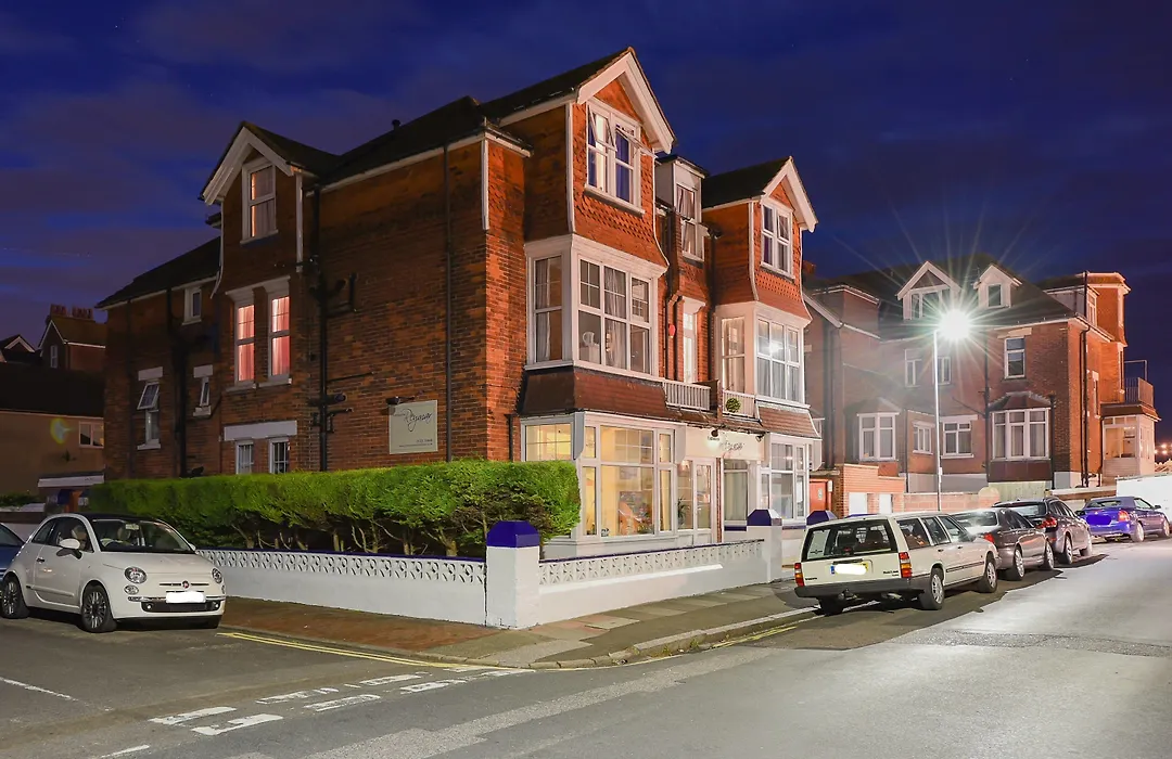 Eastbourne Reymar-1